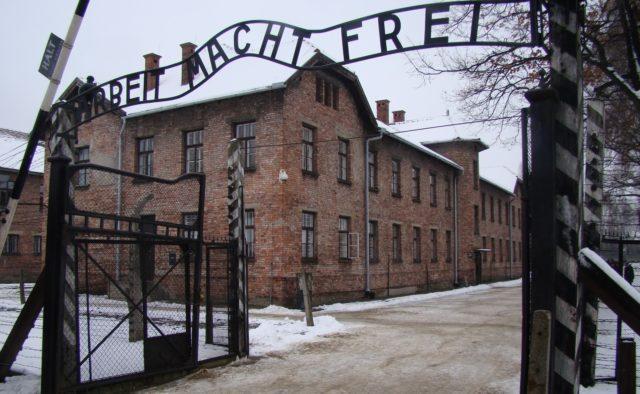 Portão de Auschwitz