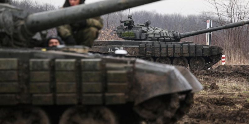 Tanques russos na fronteira com a Ucrânia