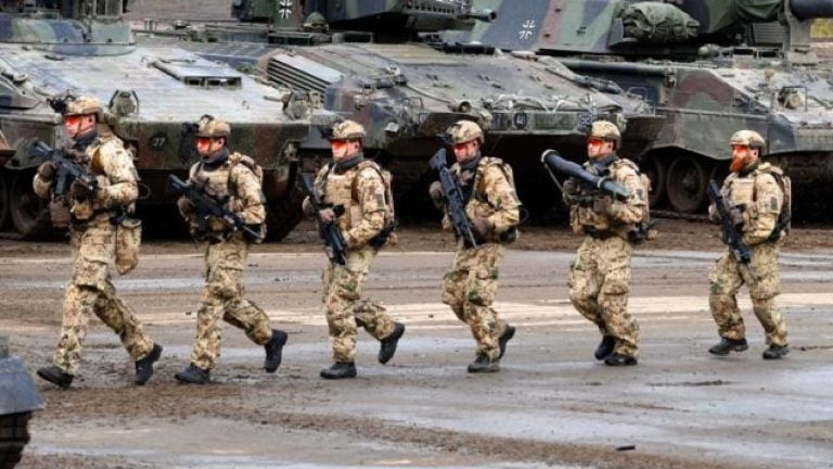 Por que a Alemanha deixou de ser uma potência militar?