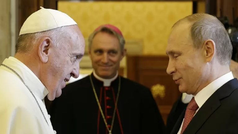 Papa deseja ver Putin: Francisco pode fazer algo?