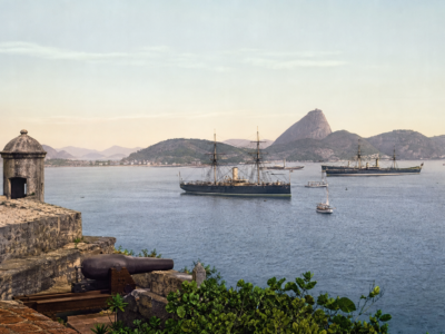 Navios militares históricos na Baía de Guanabara durante o período da Revolta da Armada