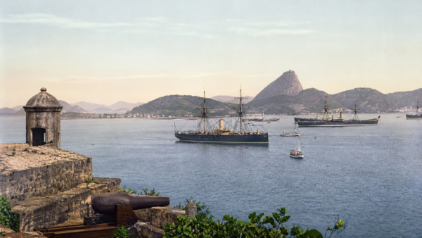 Navios militares históricos na Baía de Guanabara durante o período da Revolta da Armada
